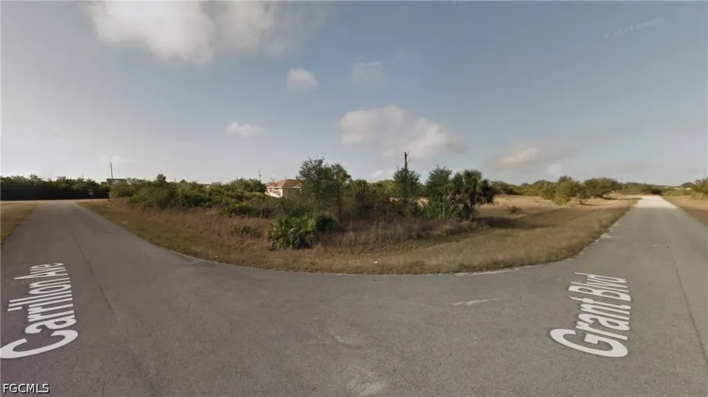 624/626 Grant Boulevard Lehigh Acres FL 33974