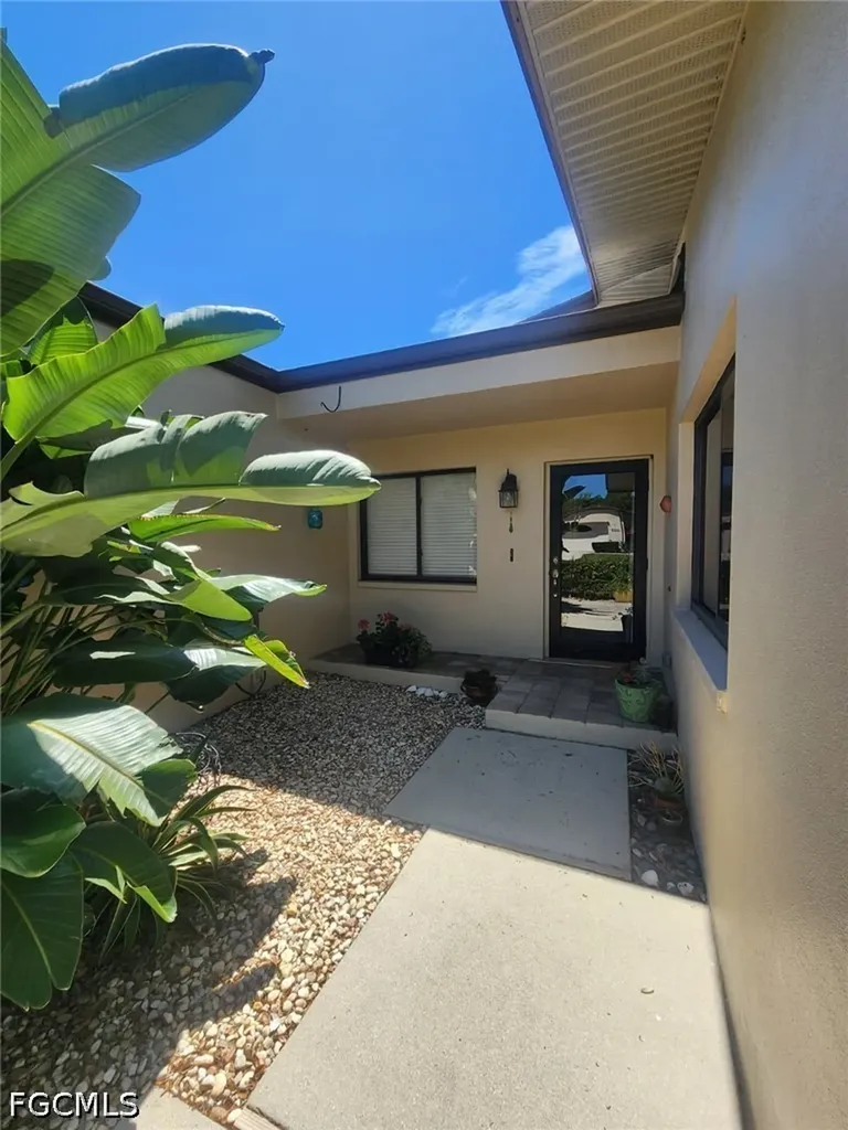 5873 Wyldewood Lakes Court Fort Myers FL 33919