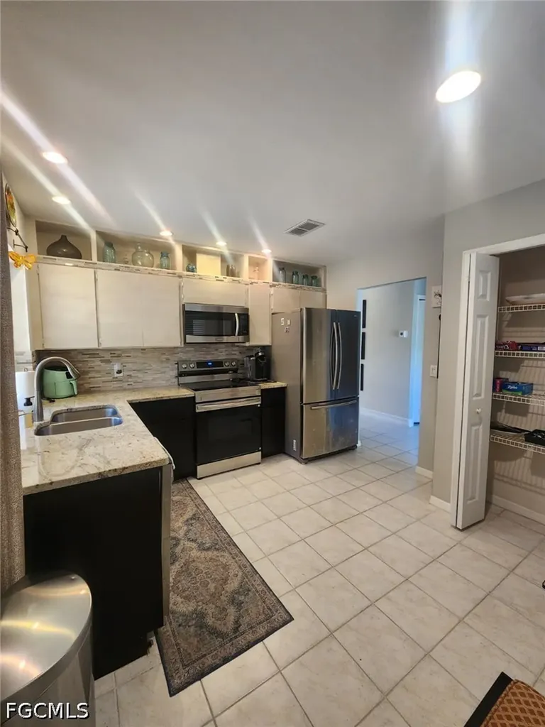 5873 Wyldewood Lakes Court Fort Myers FL 33919