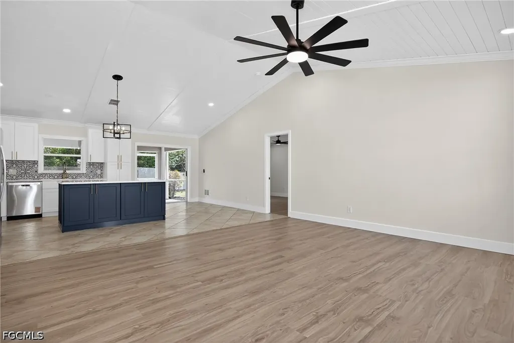 1213 SW 10th Place Cape Coral FL 33991