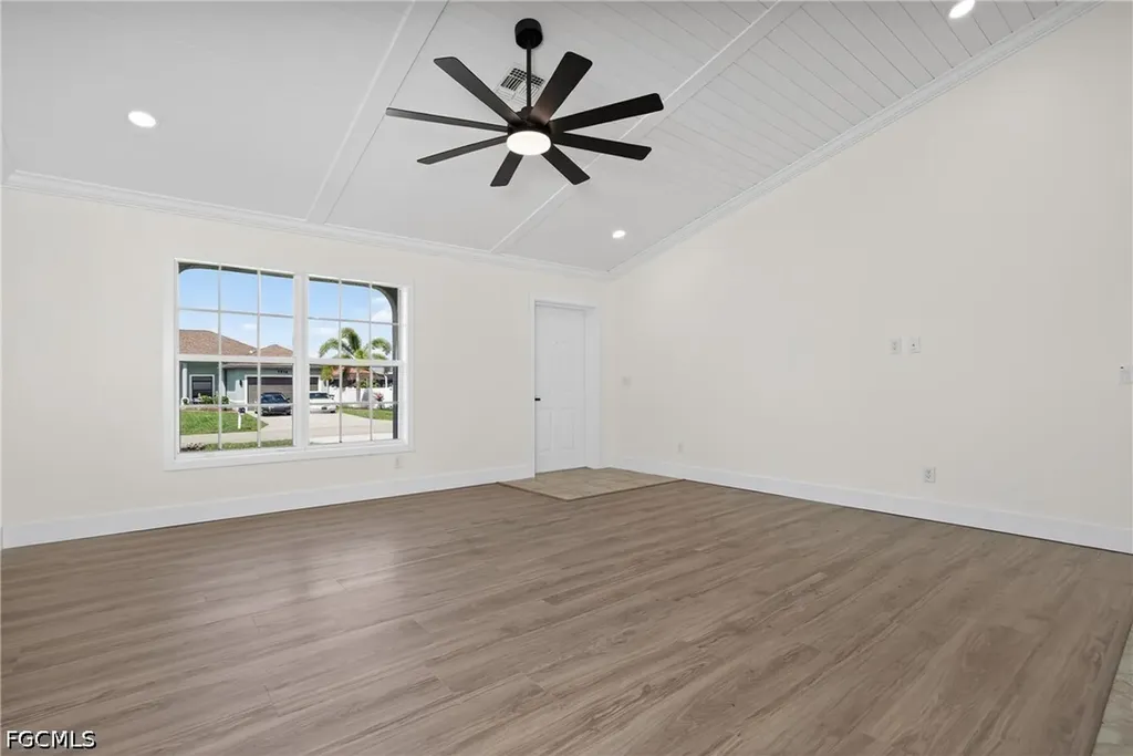 1213 SW 10th Place Cape Coral FL 33991
