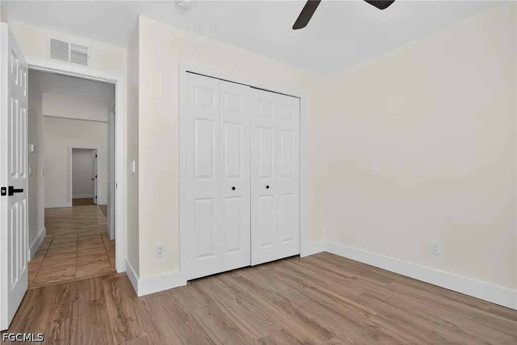 1213 SW 10th Place Cape Coral FL 33991