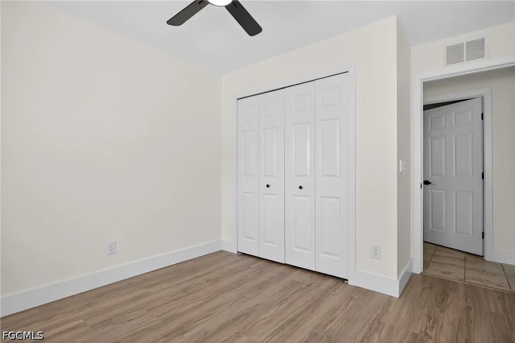 1213 SW 10th Place Cape Coral FL 33991