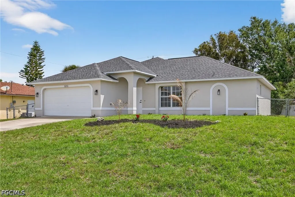 1213 SW 10th Place Cape Coral FL 33991