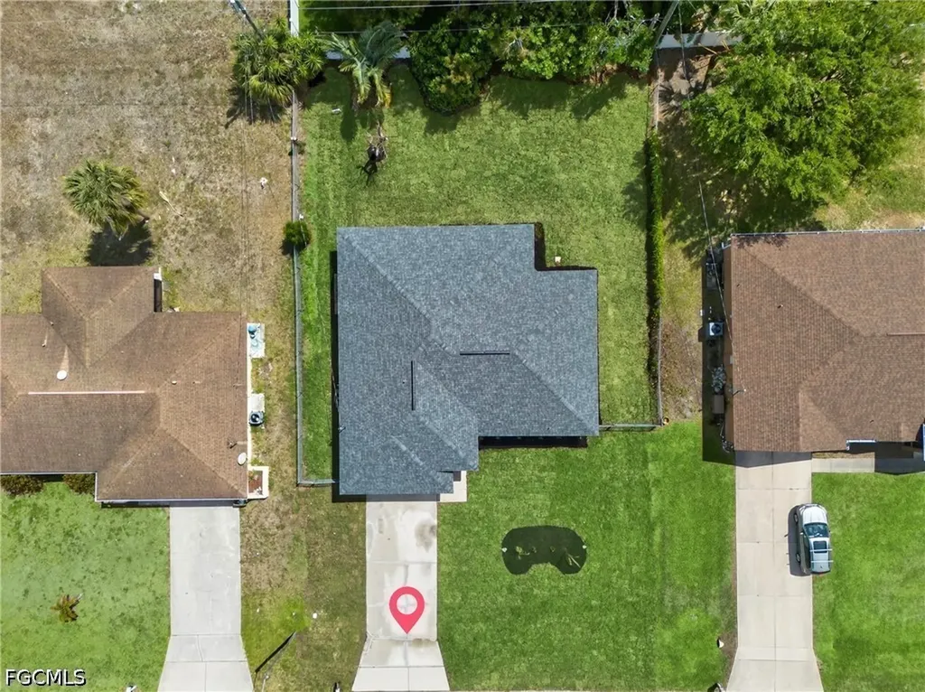 1213 SW 10th Place Cape Coral FL 33991