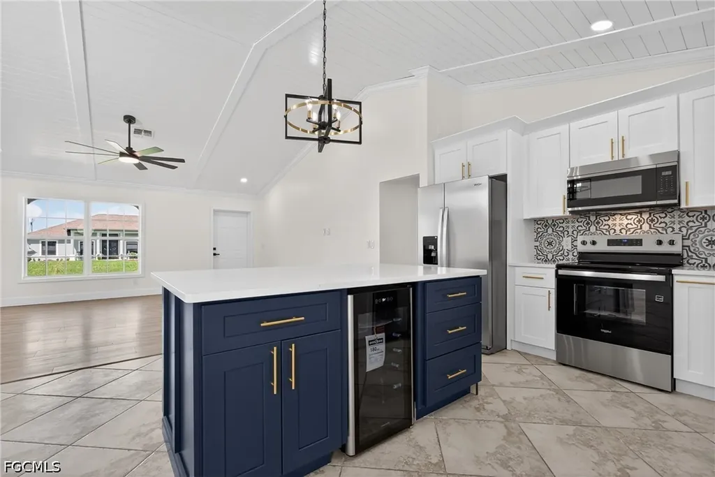 1213 SW 10th Place Cape Coral FL 33991