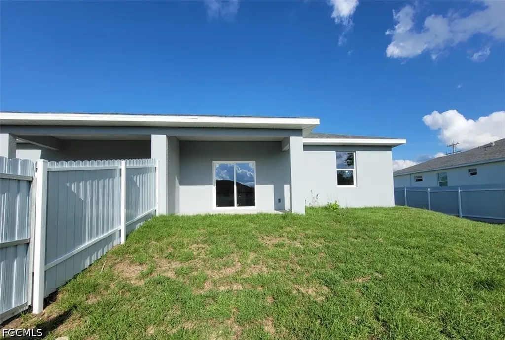 684 Thomas Sherwin Avenue S Lehigh Acres FL 33974