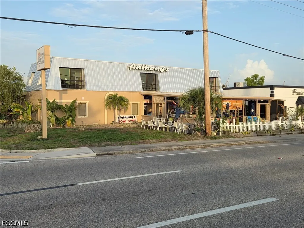 1303 Del Prado Boulevard S Cape Coral FL 33990