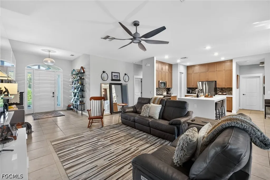 12251 Mcgregor Boulevard Fort Myers FL 33919