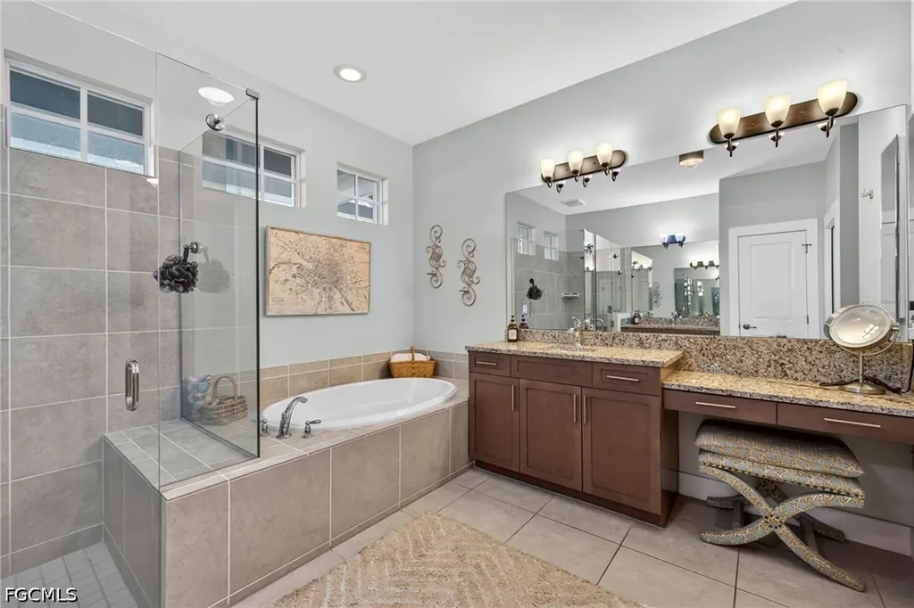 12251 Mcgregor Boulevard Fort Myers FL 33919