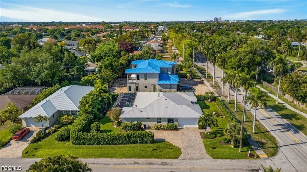 12251 Mcgregor Boulevard Fort Myers FL 33919