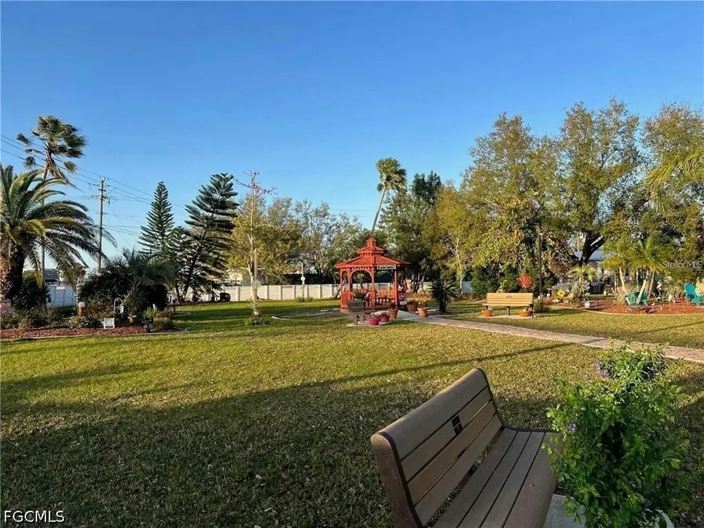 1000 Kings Highway Port Charlotte FL 33980