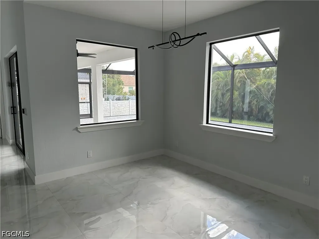3516 SW 3rd Street Cape Coral FL 33991