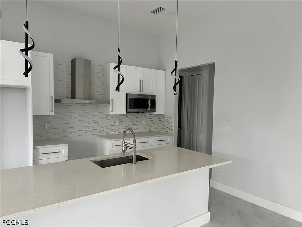 3516 SW 3rd Street Cape Coral FL 33991