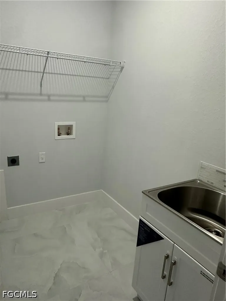 3516 SW 3rd Street Cape Coral FL 33991