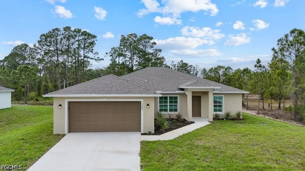 1042 Cheney Avenue S Lehigh Acres FL 33974