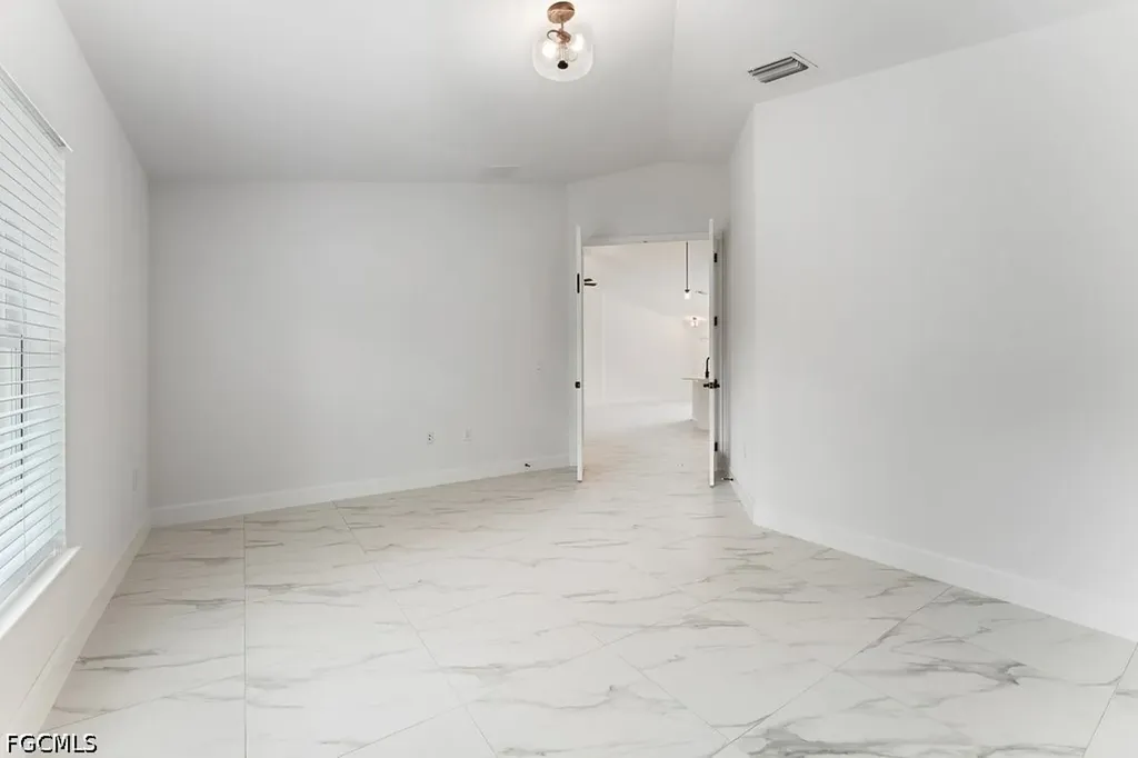 1042 Cheney Avenue S Lehigh Acres FL 33974