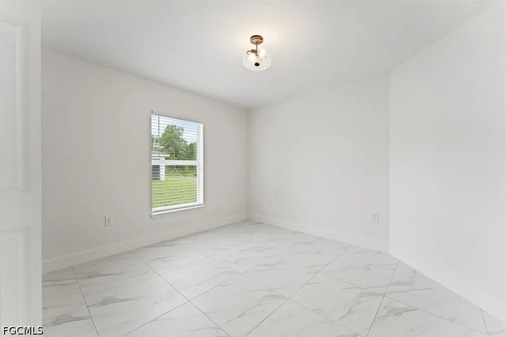 1042 Cheney Avenue S Lehigh Acres FL 33974