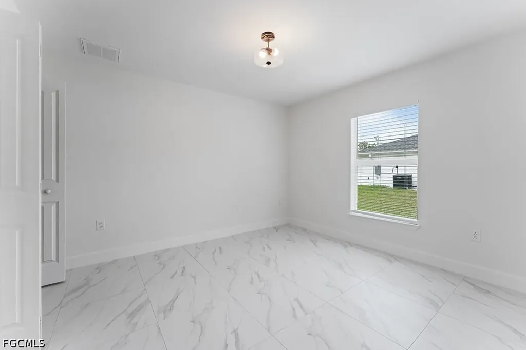 1042 Cheney Avenue S Lehigh Acres FL 33974