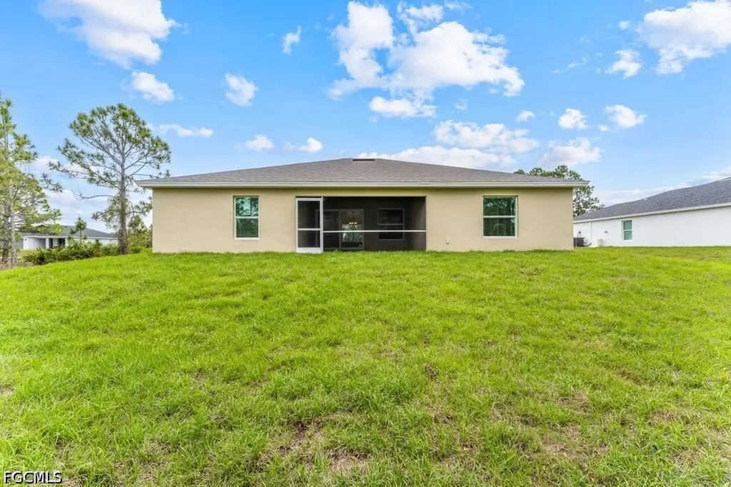 1042 Cheney Avenue S Lehigh Acres FL 33974