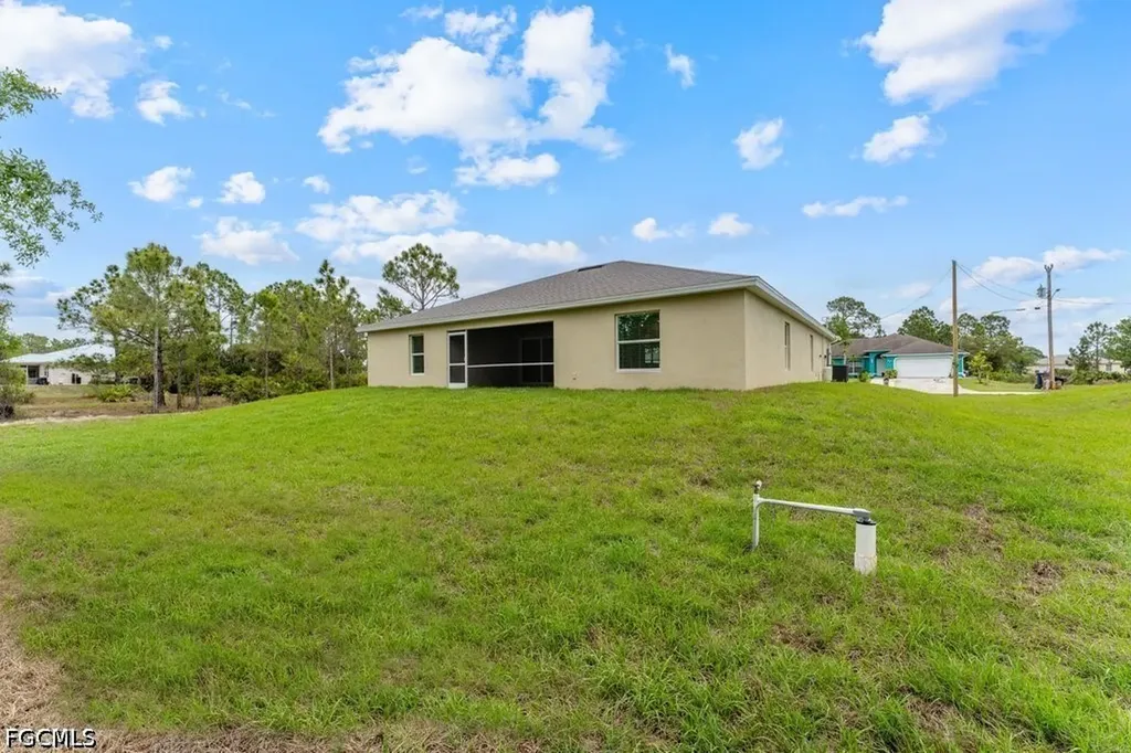 1042 Cheney Avenue S Lehigh Acres FL 33974