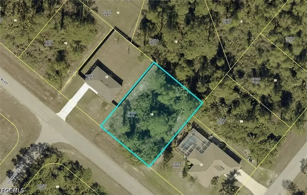371 Eisenhower Boulevard Lehigh Acres FL 33974