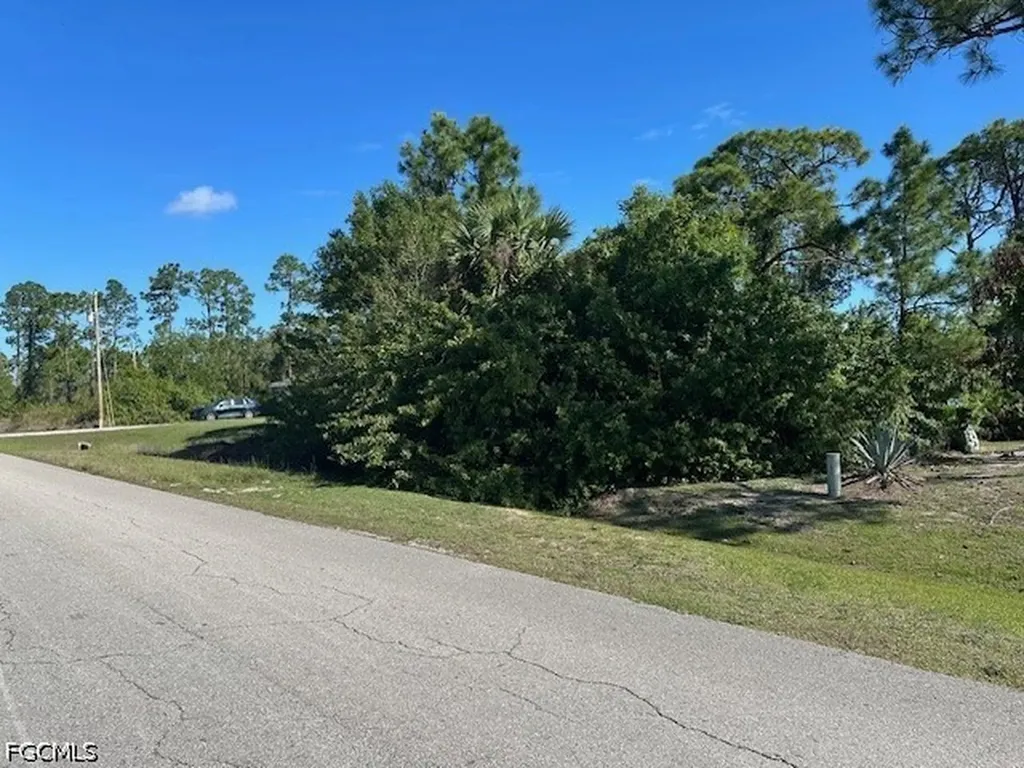 371 Eisenhower Boulevard Lehigh Acres FL 33974