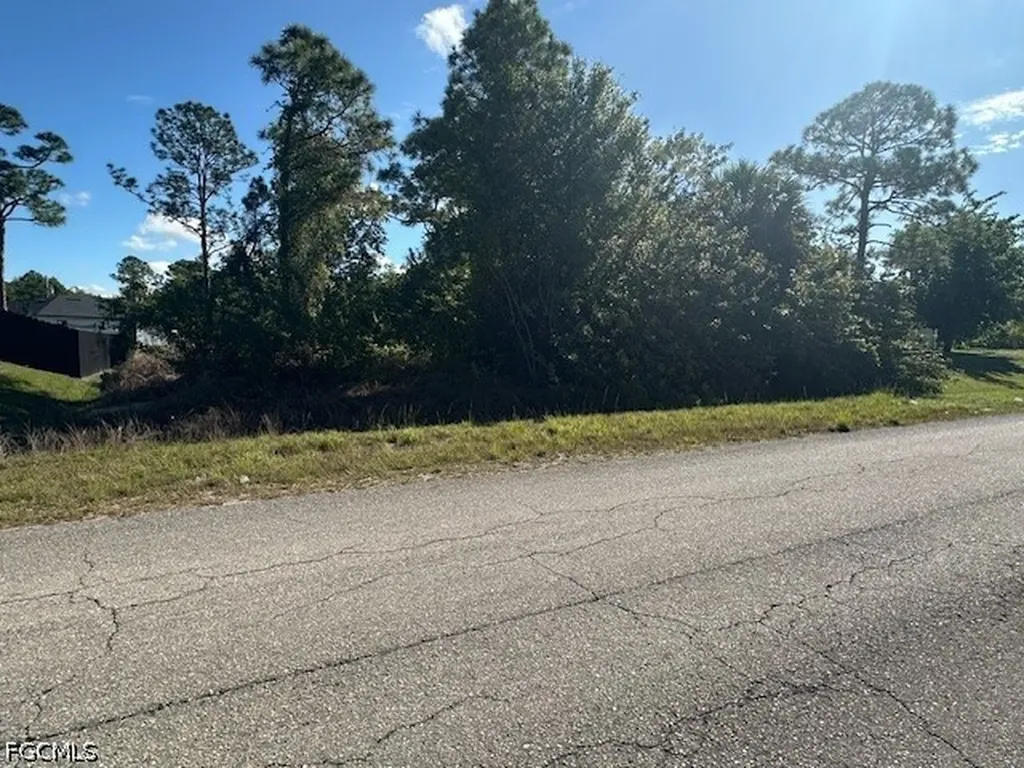 371 Eisenhower Boulevard Lehigh Acres FL 33974