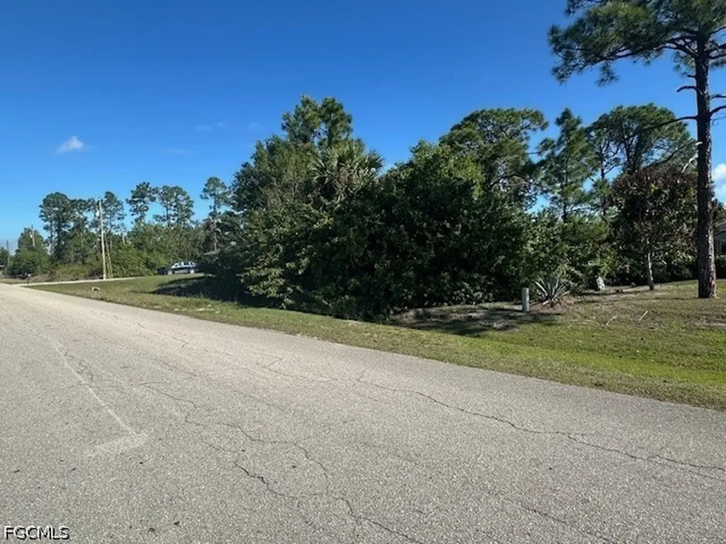 371 Eisenhower Boulevard Lehigh Acres FL 33974