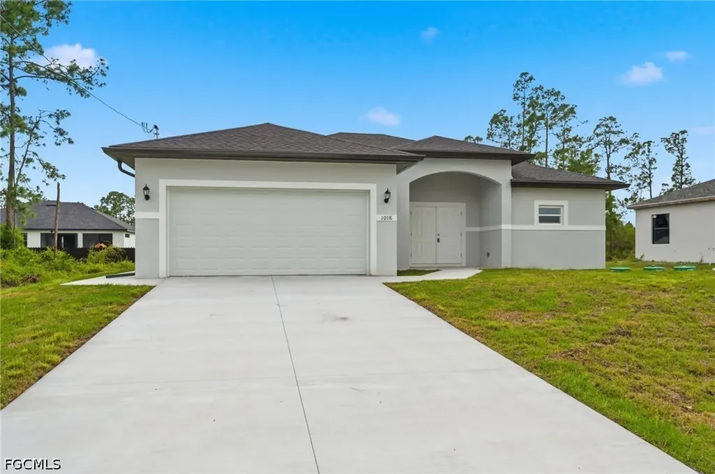 1018 Kent Street E Lehigh Acres FL 33971