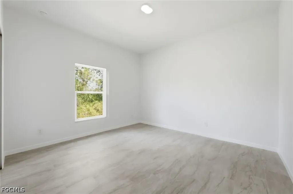 1018 Kent Street E Lehigh Acres FL 33971