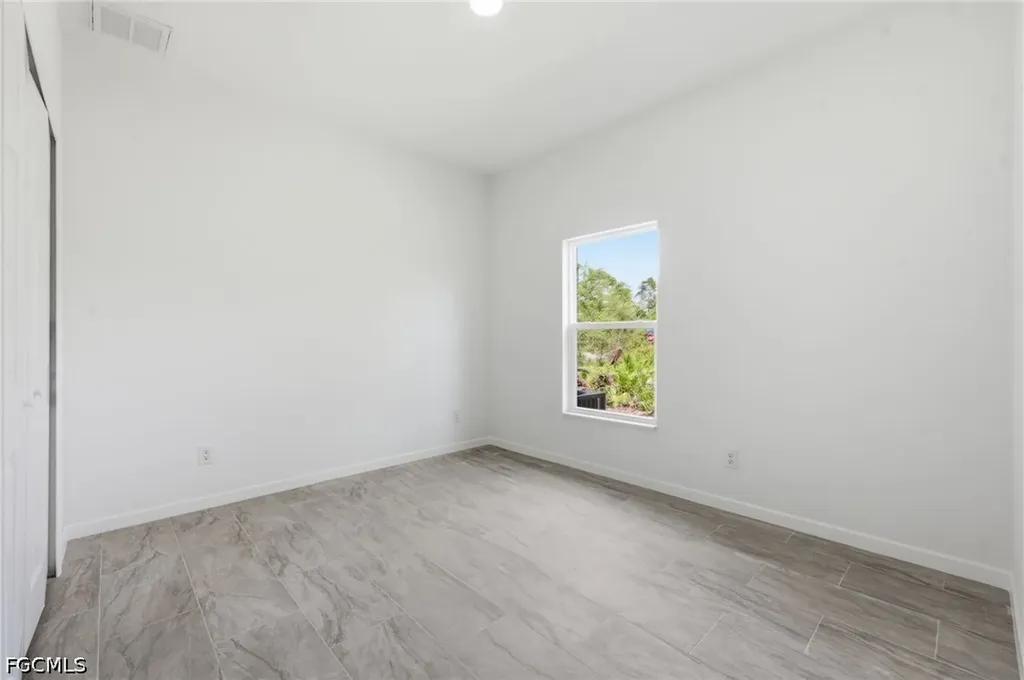 1018 Kent Street E Lehigh Acres FL 33971