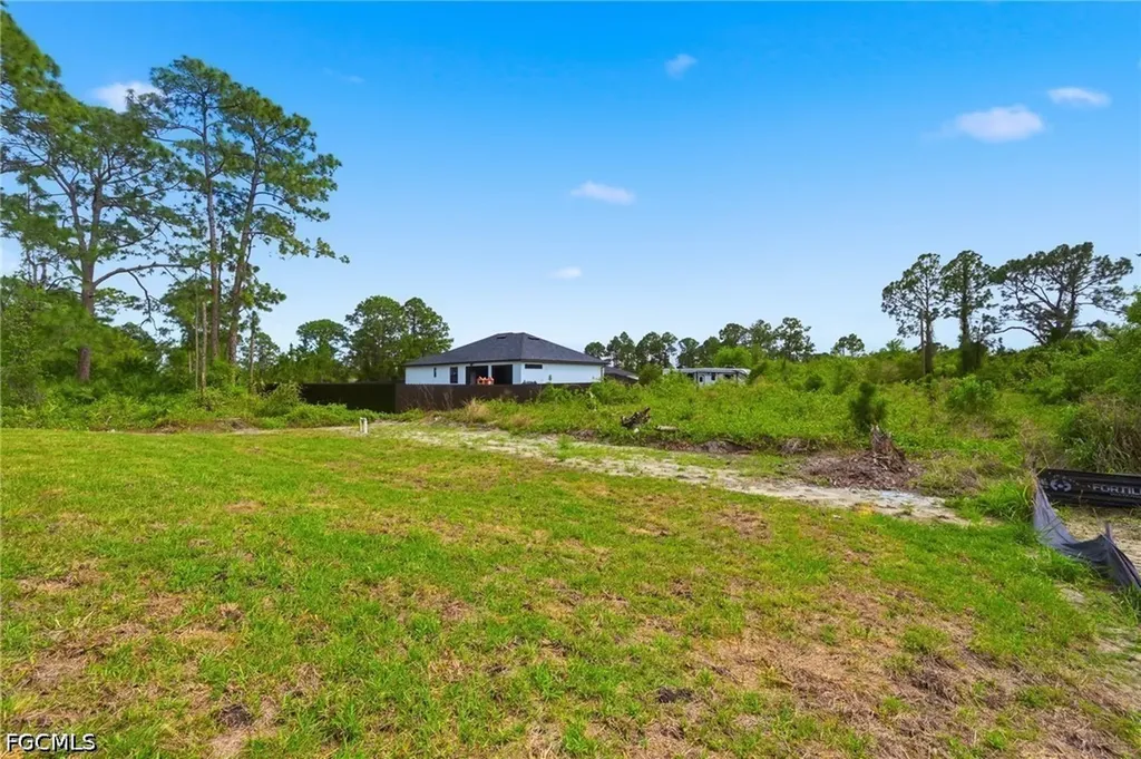 1018 Kent Street E Lehigh Acres FL 33971