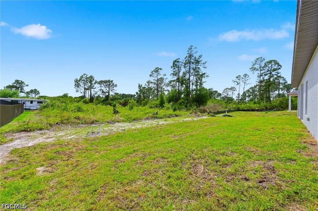 1018 Kent Street E Lehigh Acres FL 33971