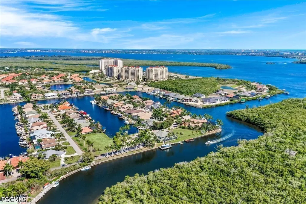 5781 Cape Harbour Drive Cape Coral FL 33914
