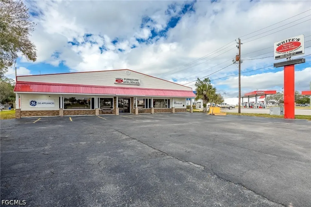 1060 State Road 29 S Labelle FL 33935