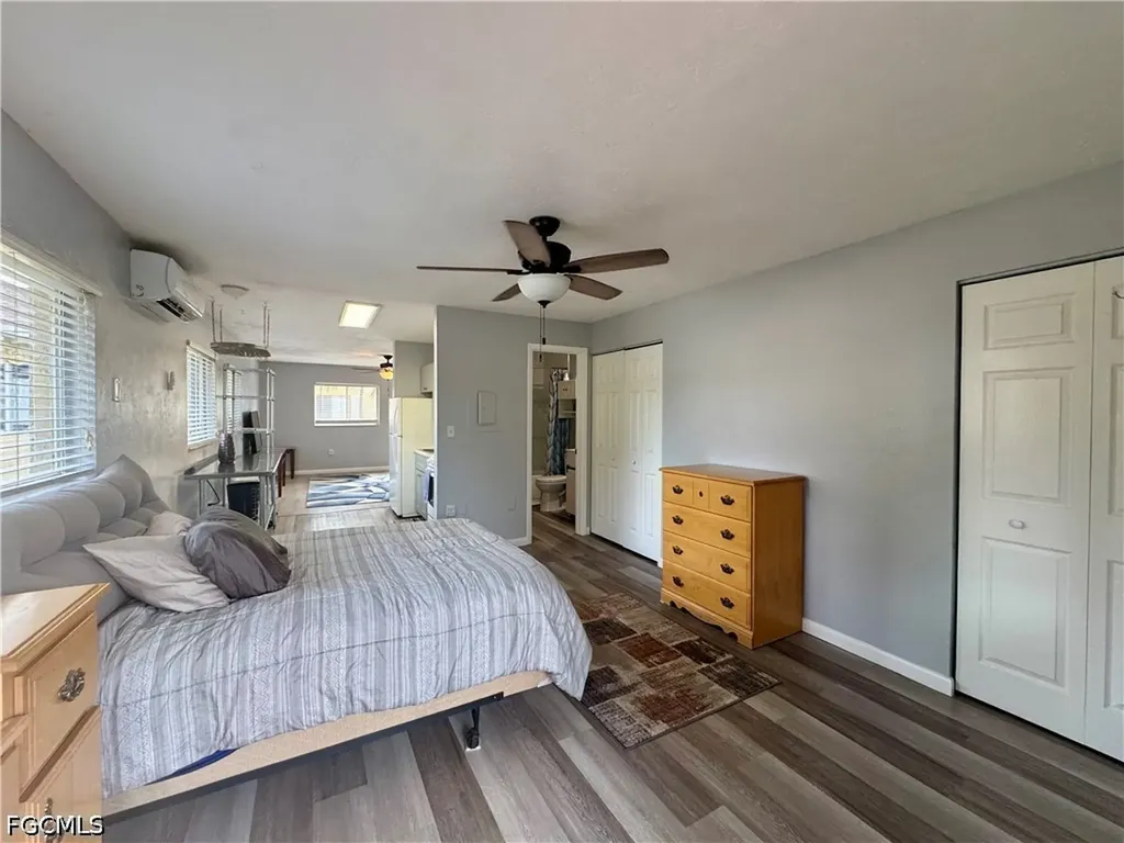 8061 Country Road Fort Myers FL 33919