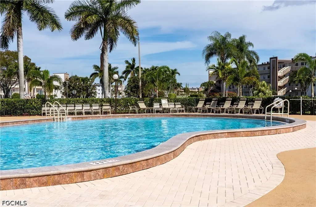592 Fanshaw Way Boca Raton FL 33434-3096