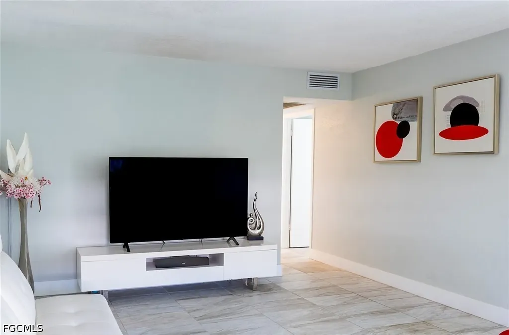 592 Fanshaw Way Boca Raton FL 33434-3096