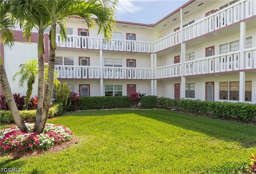 592 Fanshaw Way Boca Raton FL 33434-3096