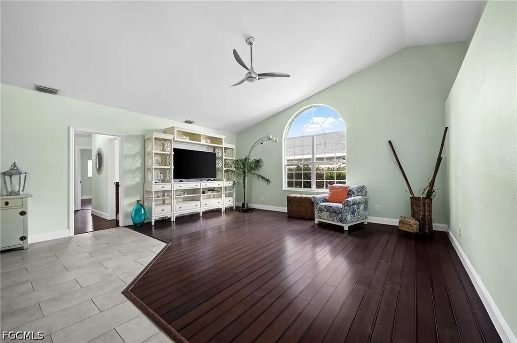 411 SE 17th Street Cape Coral FL 33990