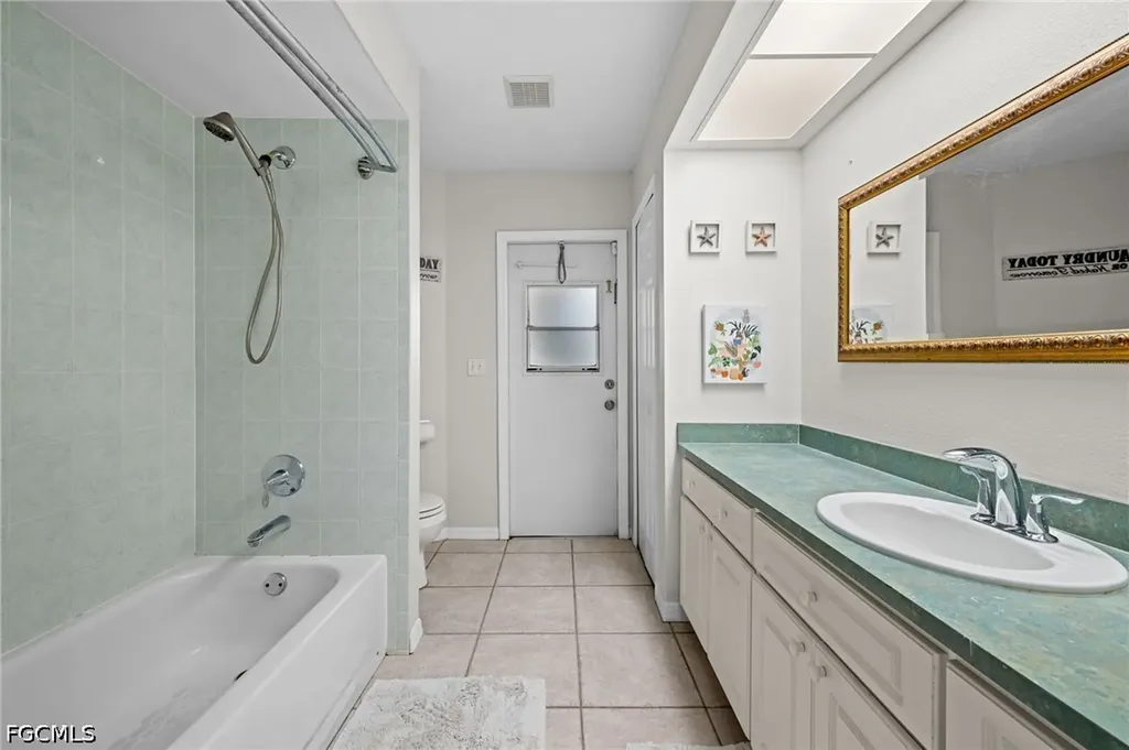 411 SE 17th Street Cape Coral FL 33990
