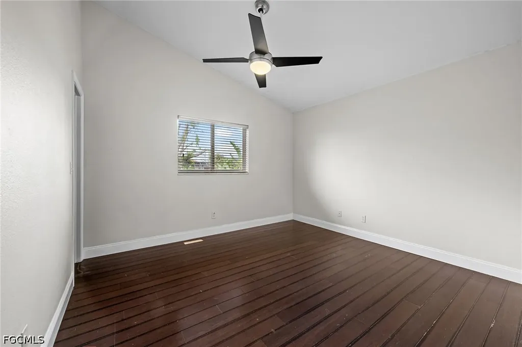411 SE 17th Street Cape Coral FL 33990