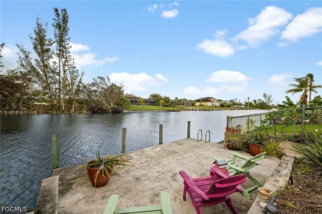 411 SE 17th Street Cape Coral FL 33990