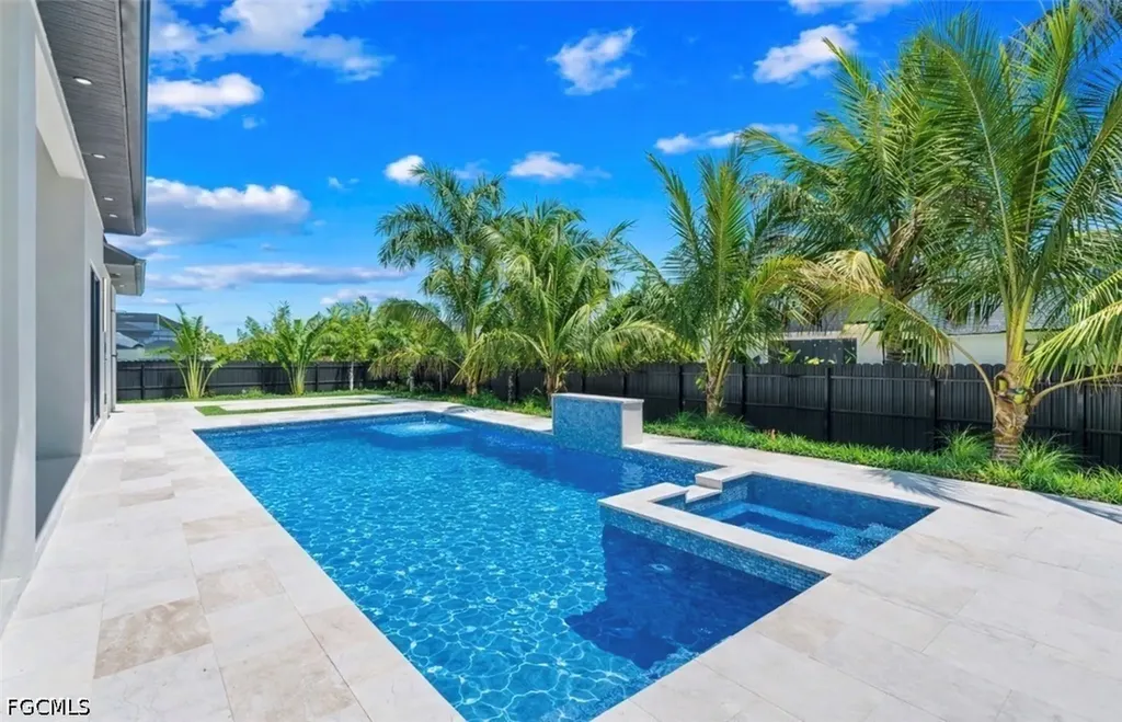 109 SW 34th Avenue Cape Coral FL 33991