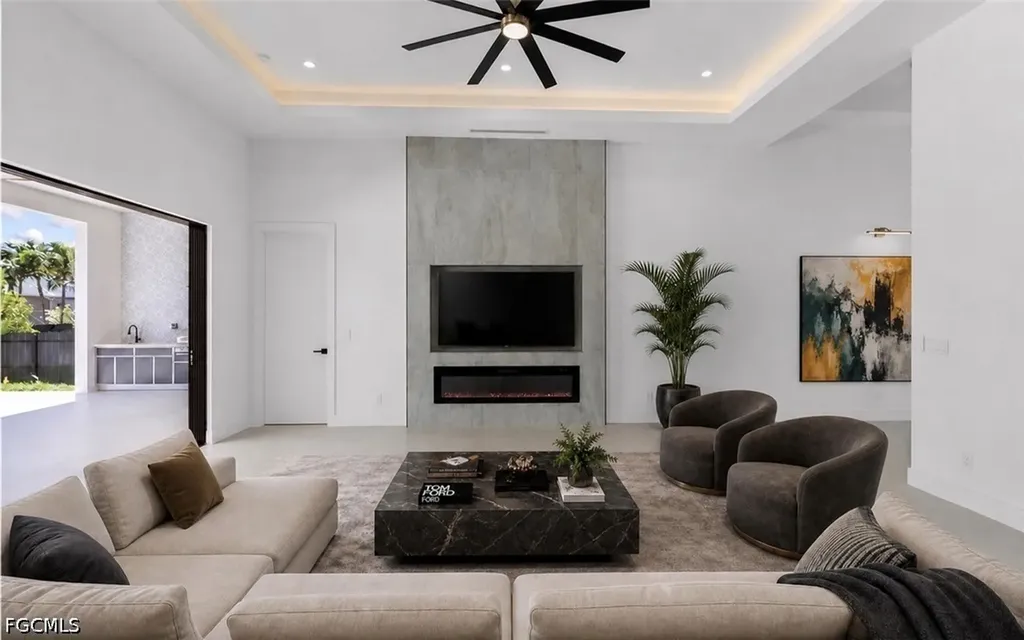 109 SW 34th Avenue Cape Coral FL 33991