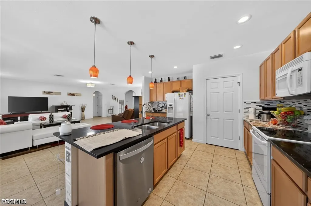 3408 SW 27th Avenue Cape Coral FL 33914