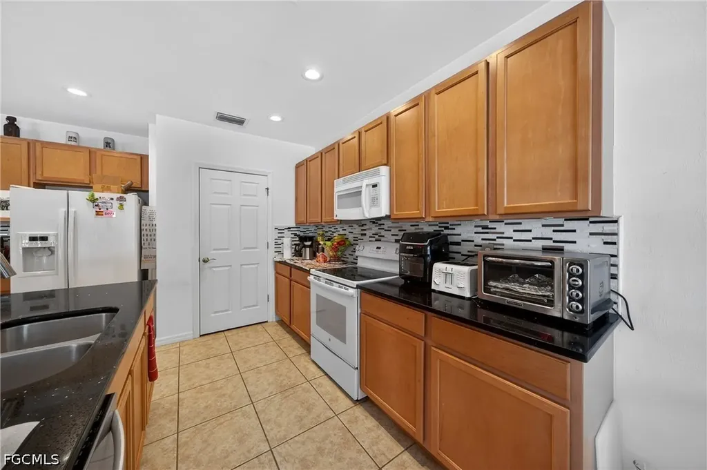 3408 SW 27th Avenue Cape Coral FL 33914