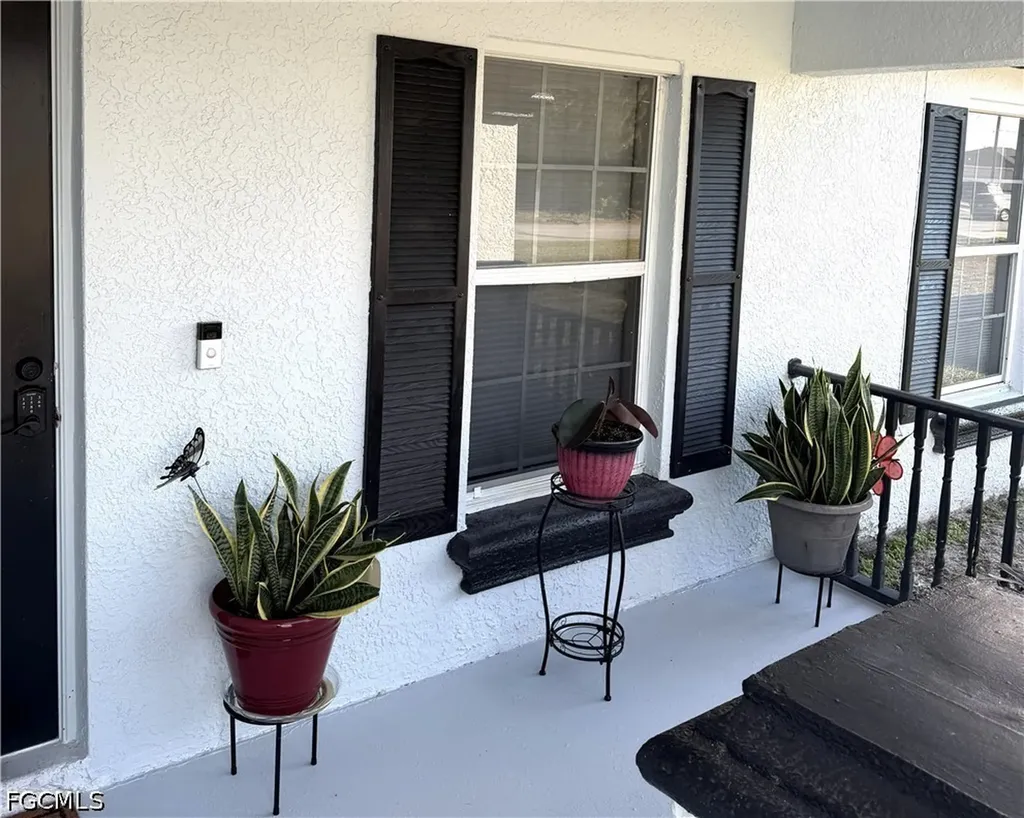 2834 NW 7th Street Cape Coral FL 33993
