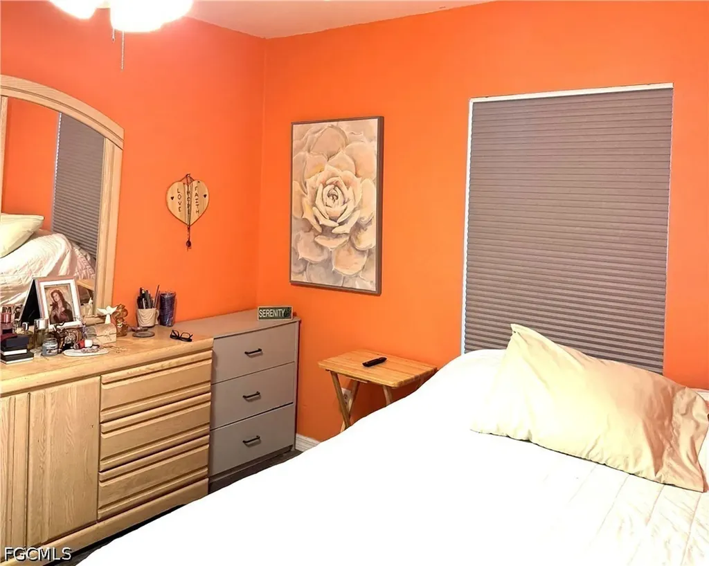 2834 NW 7th Street Cape Coral FL 33993